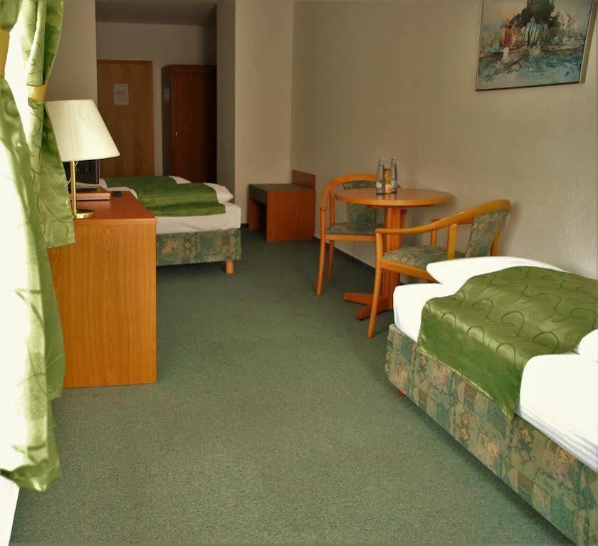 Hotel Abtshof Halberstadt Eksteriør bilde