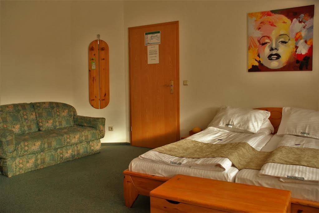Hotel Abtshof Halberstadt Eksteriør bilde